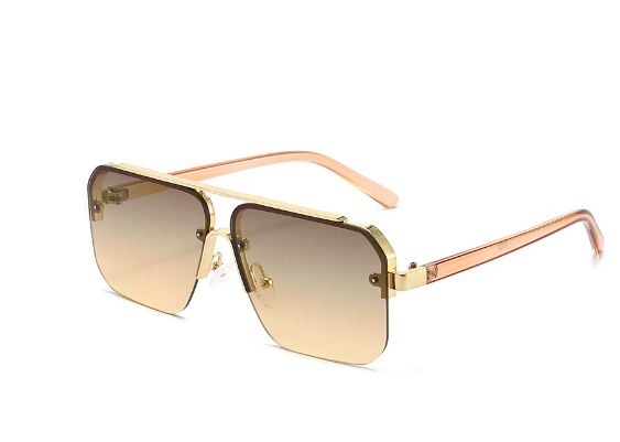 Trendy Fashion Sunglasses (four colors available)