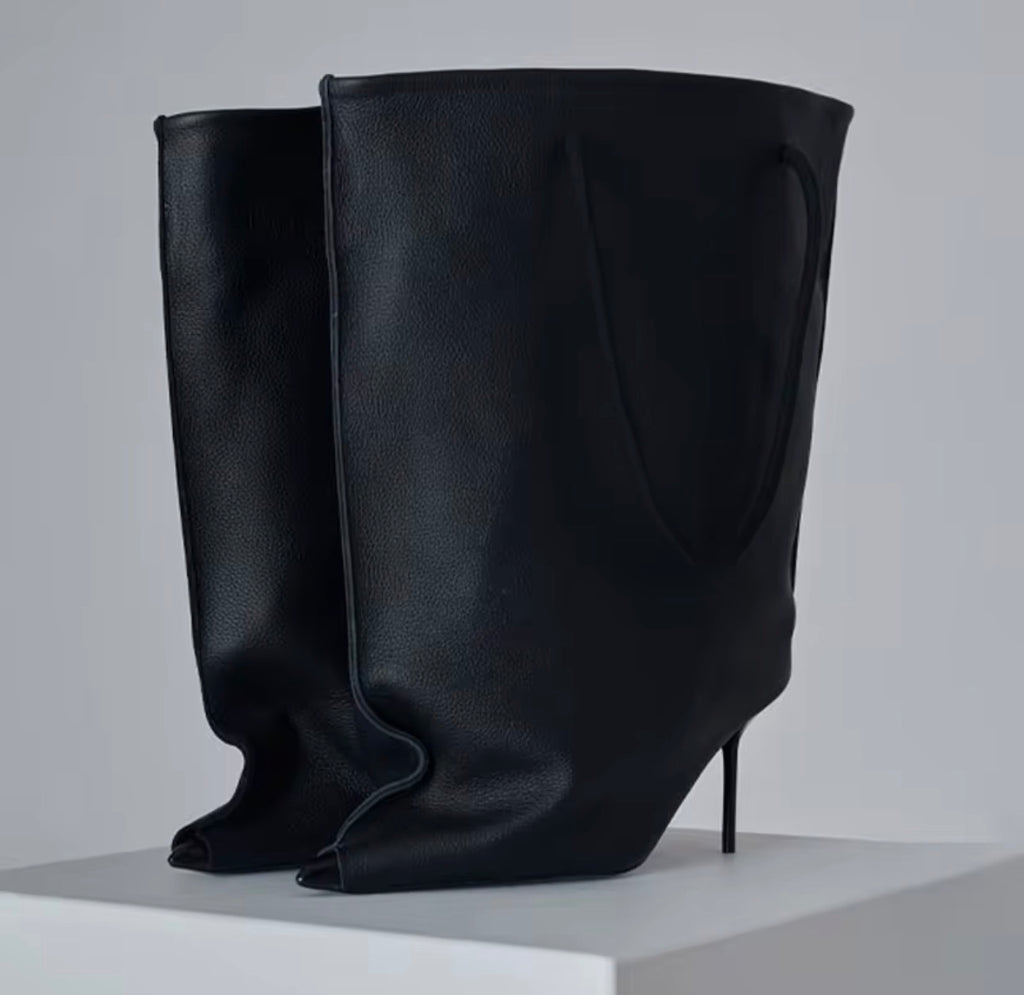 The Manhattan Tote Boot