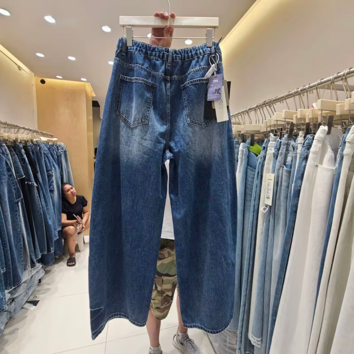 Double Vision Distressed Jeans