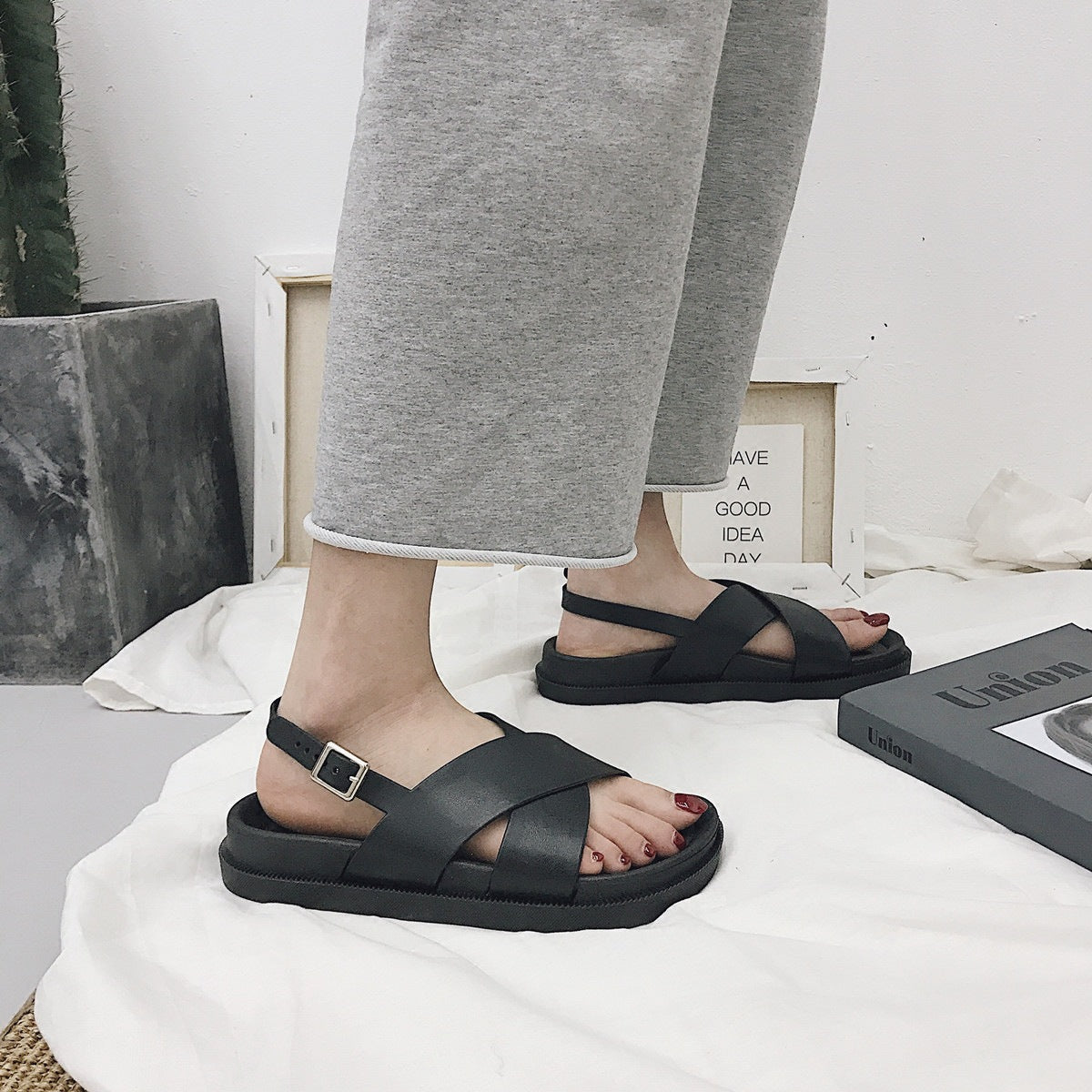Thick Sole Sandals, Preppy Style Cross Roman Sandals