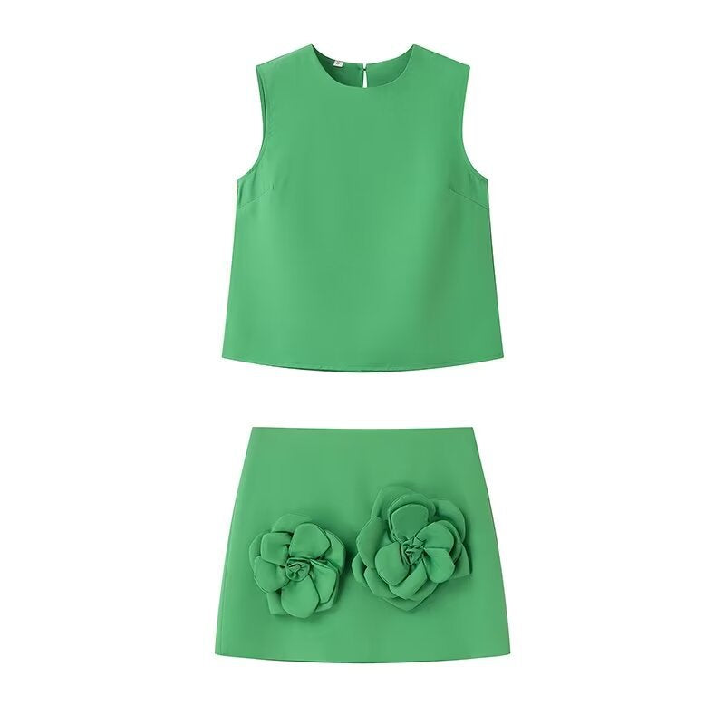 Women's Summer Fashion Set: Sleeveless Top & Floral Skirt