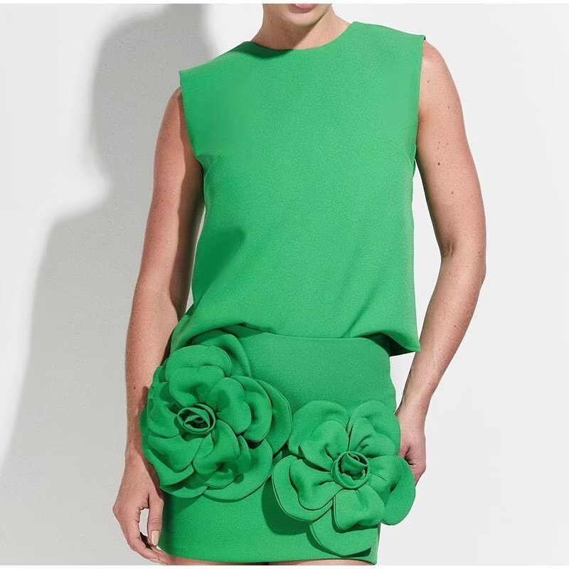 Women's Summer Fashion Set: Sleeveless Top & Floral Skirt